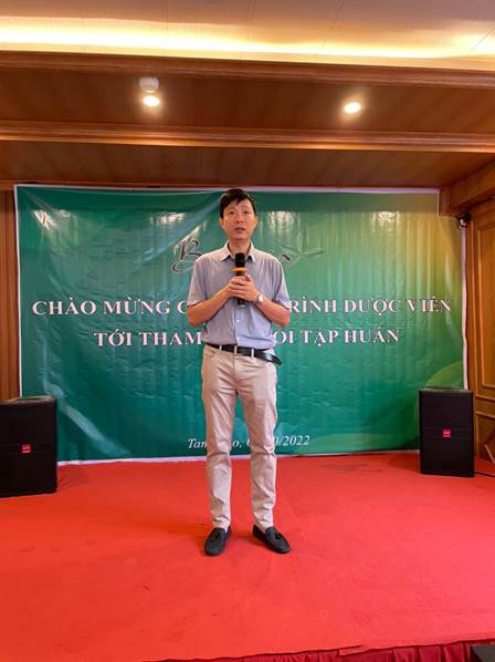 Anh Nguyễn Khắc Hoàng – Phó Giám đốc công ty Botania khai mạc buổi lễ