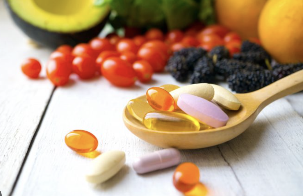 Rước họa vì tưởng uống vitamin 'càng nhiều càng tốt'